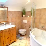 Deutsche - Superior Apartment- 1 Obergeschoss Mit Gem Sauna Und Garten Apartment *