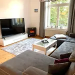 Deutsche - Superior Apartment- 1 Obergeschoss Mit Gem Sauna Und Garten *