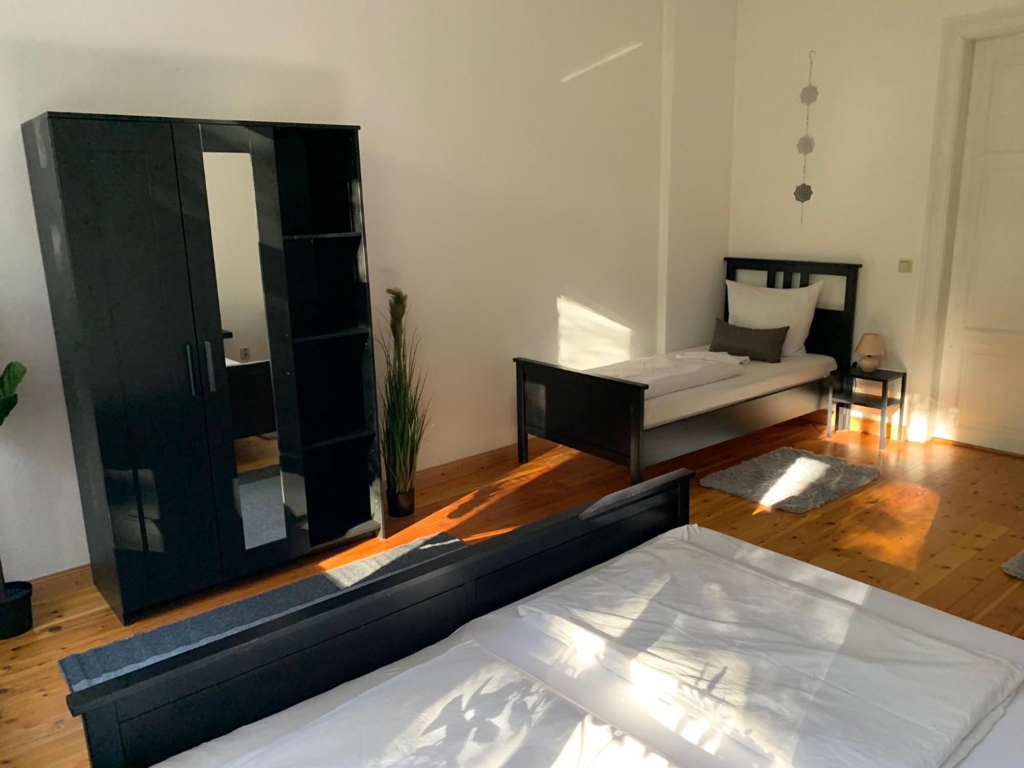 Deutsche - Superior Apartment- 1 Obergeschoss Mit Gem Sauna Und Garten * Rostock