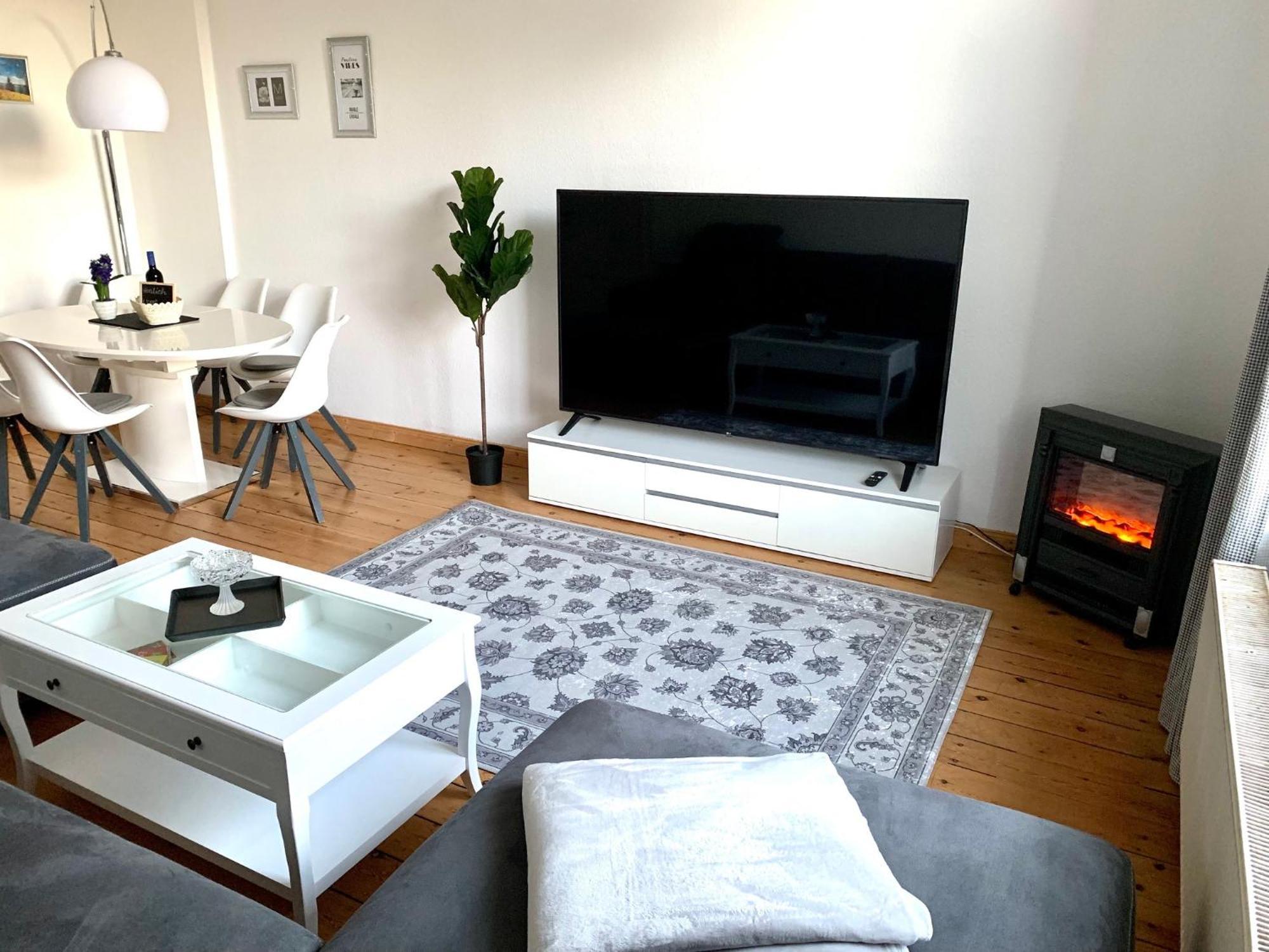 Deutsche - Superior Apartment- 1 Obergeschoss Mit Gem Sauna Und Garten Rostock